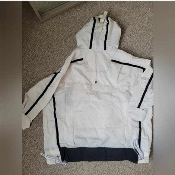 Free People NWT Peace Out Backpack Parachute Parka White Jacket size M/L - Picture 8 of 9